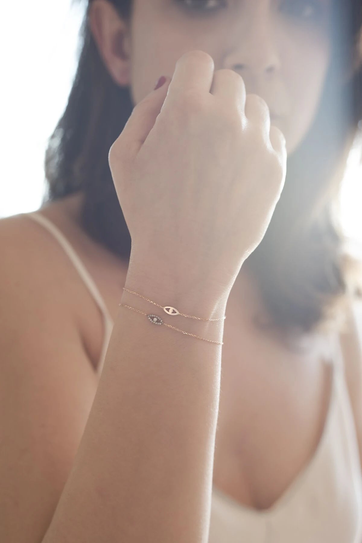 LOOK - 14K Altın Göz Bileklik