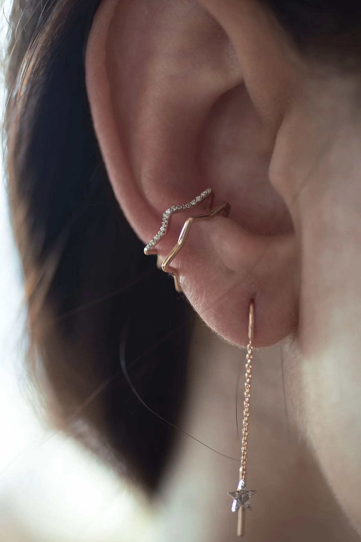 HUG THE MOON - 14K Yıldız Earcuff