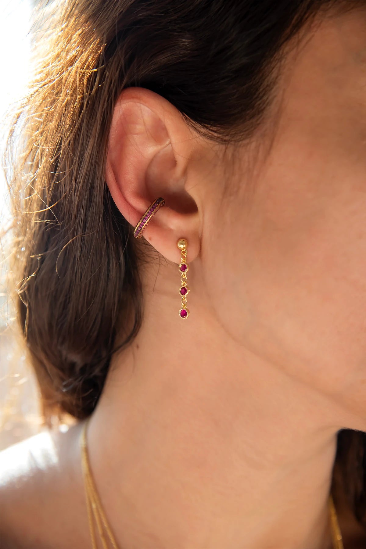 STONY RUBY - Zirkon Earcuff